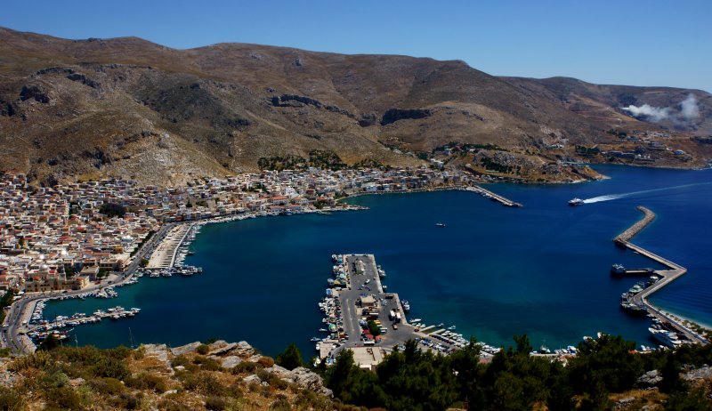 {short description of image}